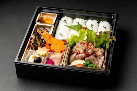 【高級鉄板焼御膳】㉒牛炙り焼きと「大麦牛」の低温熟成ローストビーフ御膳