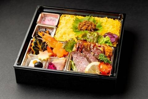 【高級鉄板焼御膳】⑧塩麴仕込みの厳選牛ステーキと甘辛特製ダレの鶏香味焼ステーキ