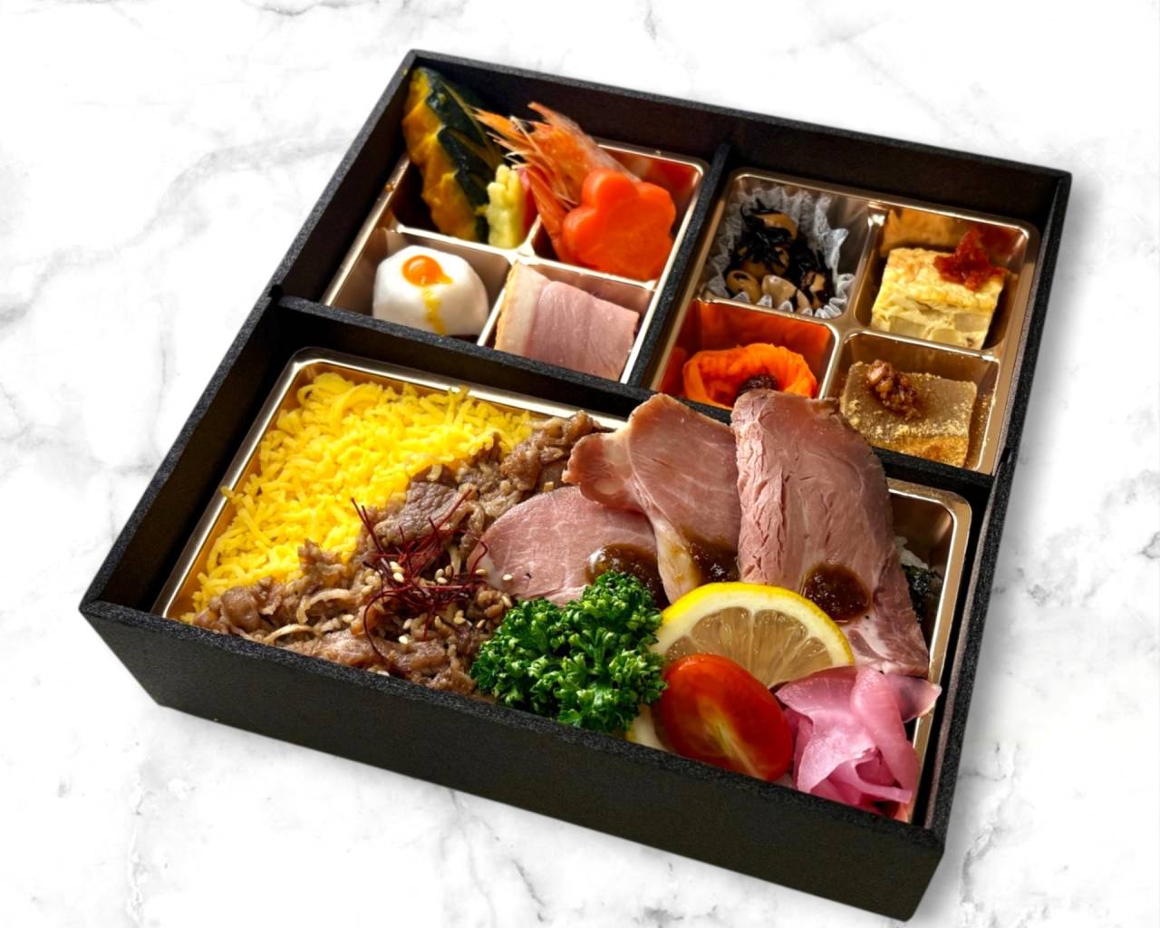 【肉幕ノ内御膳】㊴厳選牛炙り焼きとローストポーク幕ノ内膳