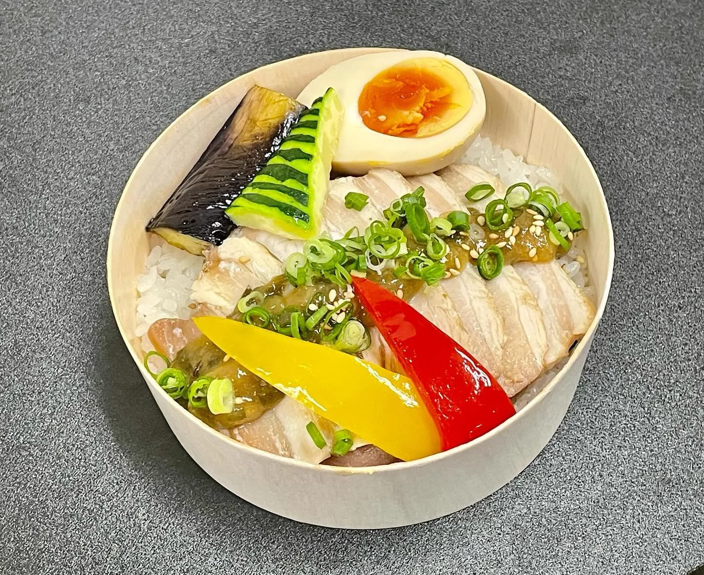 わくわく広場に出品中のチャーシュー丼。